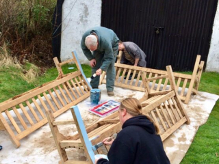 bench_painting bench_painting
